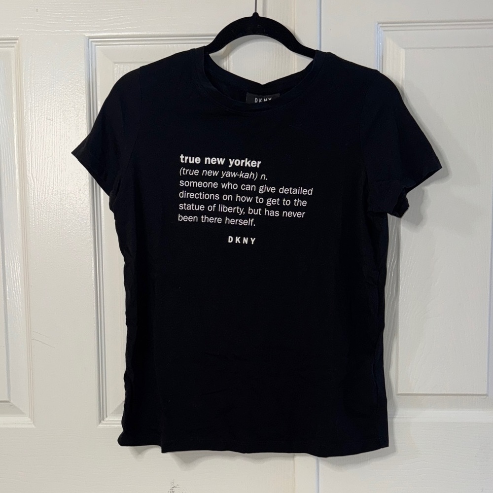 NWOT DKNY Black Graphic New York Short Sleeve Tee